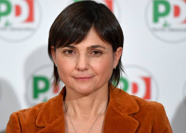 Iran: Serracchiani (Pd): Meloni ha paura e non pensa a italiani