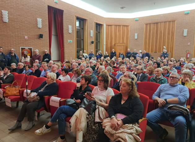 Referendum con Rosy Bindi sala grenita per il NO in defesa della Costituzione