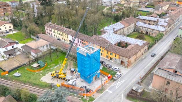 San Giovanni in Croce, Padania Acque le operazioni di demolizione della torre 