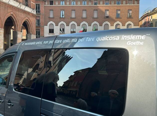 La Giorgio Conti, dona  ad Auser di un mezzo per il trasporto di minori 