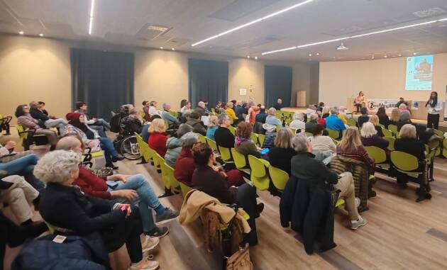 Grande partecipazione all’incontro sull’abilismo: oltre 80 persone presenti