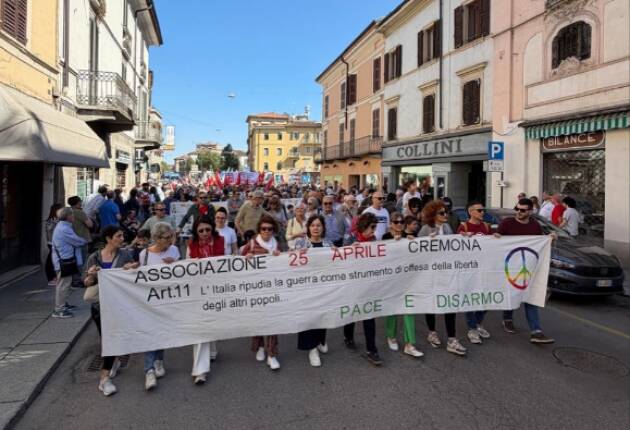 LA SCUOLA E LA COSTITUZIONE VALORI DI RIFERIMENTO PER LA VITA TRA I BANCHI