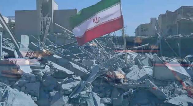 (CR) Associazione Italia Cuba Intervista a Fulvio Grimaldi sulla guerra all'Iran..(Video)