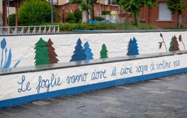 (PC) Alla Baia del Re tre nuovi murales colorano il parco e i viali pedonali
