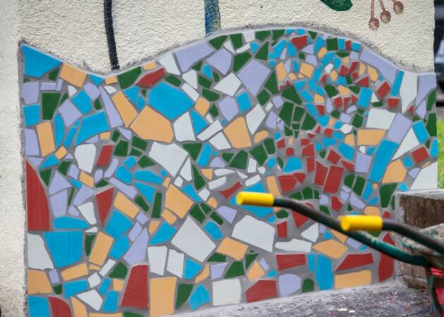 (PC) Alla Baia del Re tre nuovi murales colorano il parco e i viali pedonali