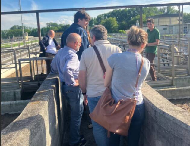 (CR) Visita al depuratore con i rappresentanti dei Quartieri 9 e 15