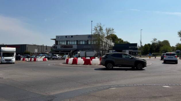 Conclusi i lavori alla rotatoria di via Visconti