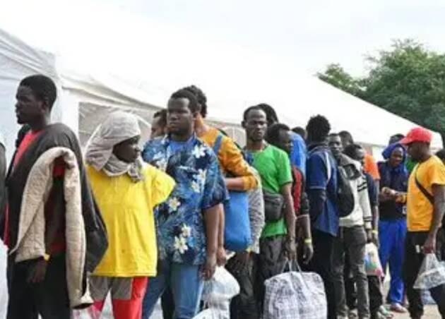 Pianeta Migranti. L’Italia intende deportare migranti in Uganda