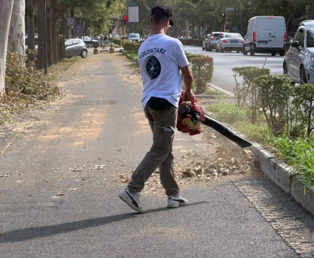Pulizia delle strade: in campo anche volontari e associazioni