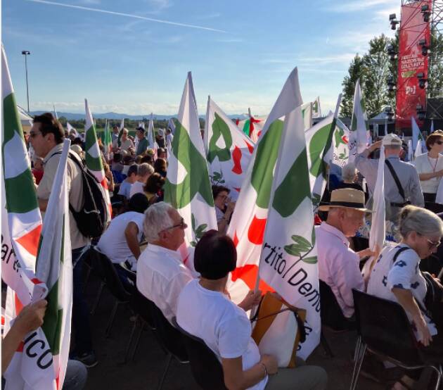 Reggio Emilia Elly Schlein (PD) Vinceremo le primarie e batteremo la Meloni