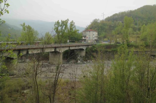 PONTE SUL PO COLORNO-CASALMAGGIORE   E PONTE SUL RIO MOZZOLA (BERCETO-VALMOZZOLA)
