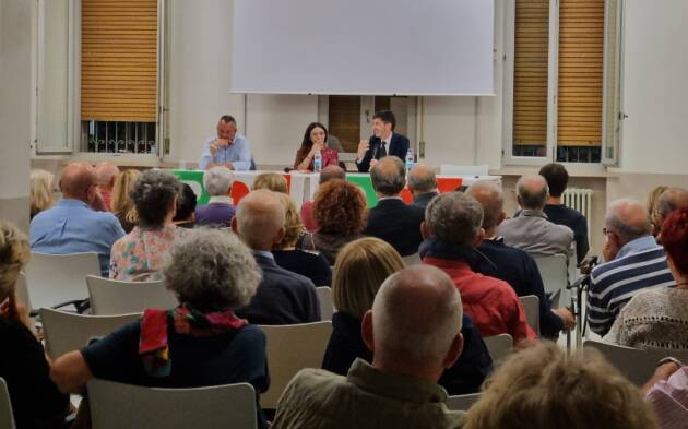 (CR) In tanti all'iniziativa PD con Speranza che ha presentato  'La nostra sicurezza'