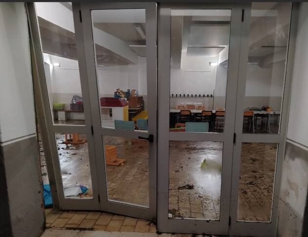 Castelleone Scuola Canossa, una comunità che fa squadra dopo il maltempo In arrivo